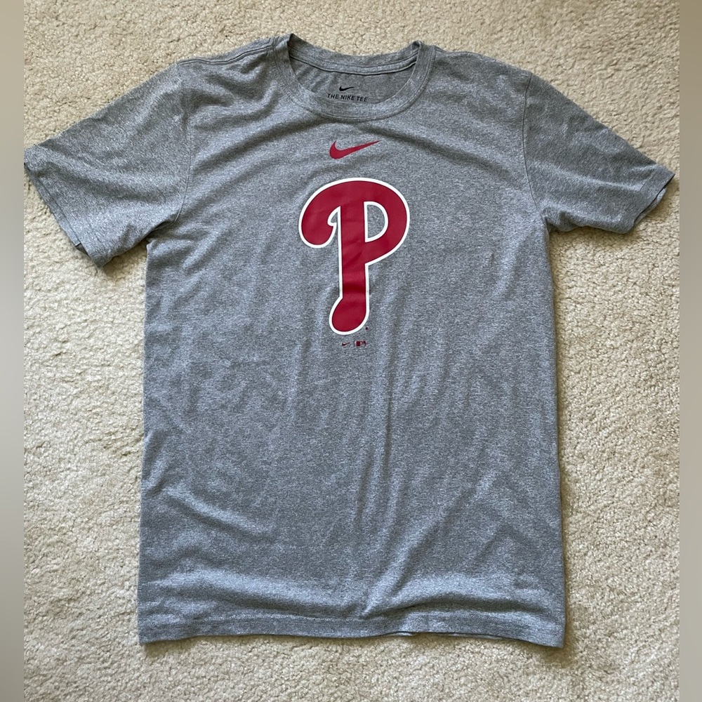 Women’s Philadelphia Phillies Nike Dri-Fit Tee Shirt 
Small